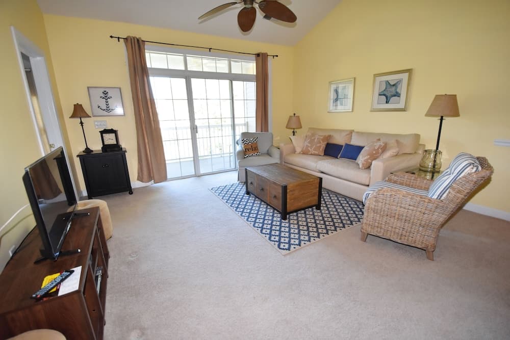 Cypress Bend Apartment 532