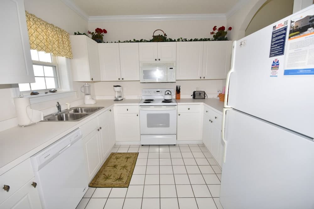 River Crossing Apartment 1233