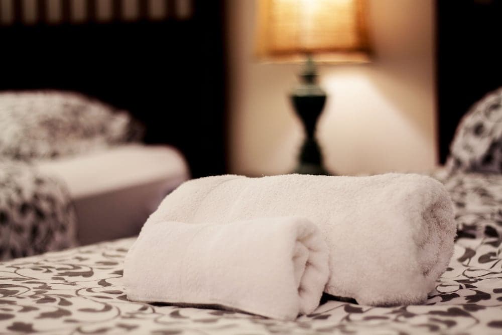 Prime Location Luxury Westwood Apt 111