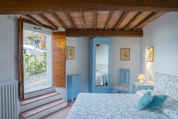 Santa Lucia Suite, Lovely View Over the Shore..