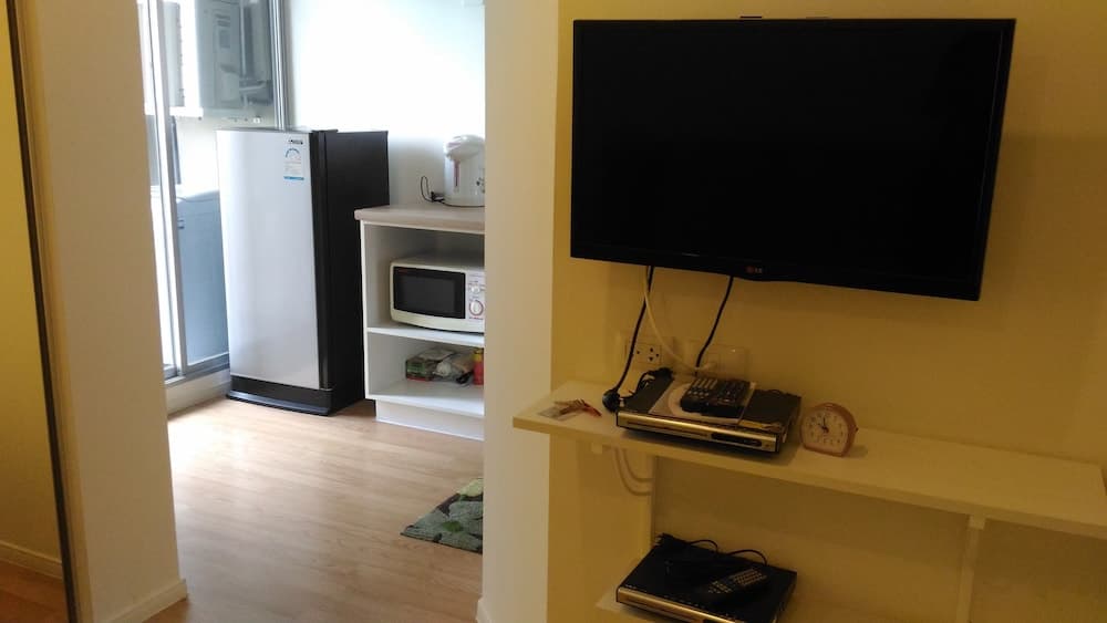 Lumpini Ville Pattaya Pool Gym