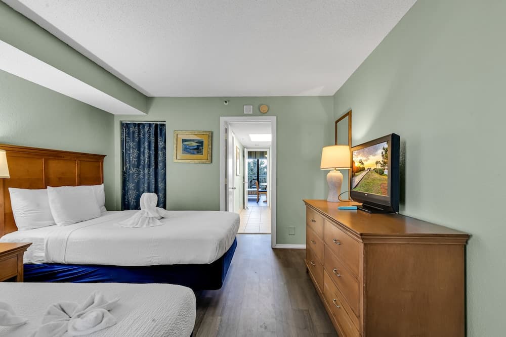 Breakers Sailfish Condos by Hosteeva