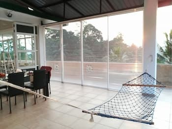 Thilini Hotel Apartment