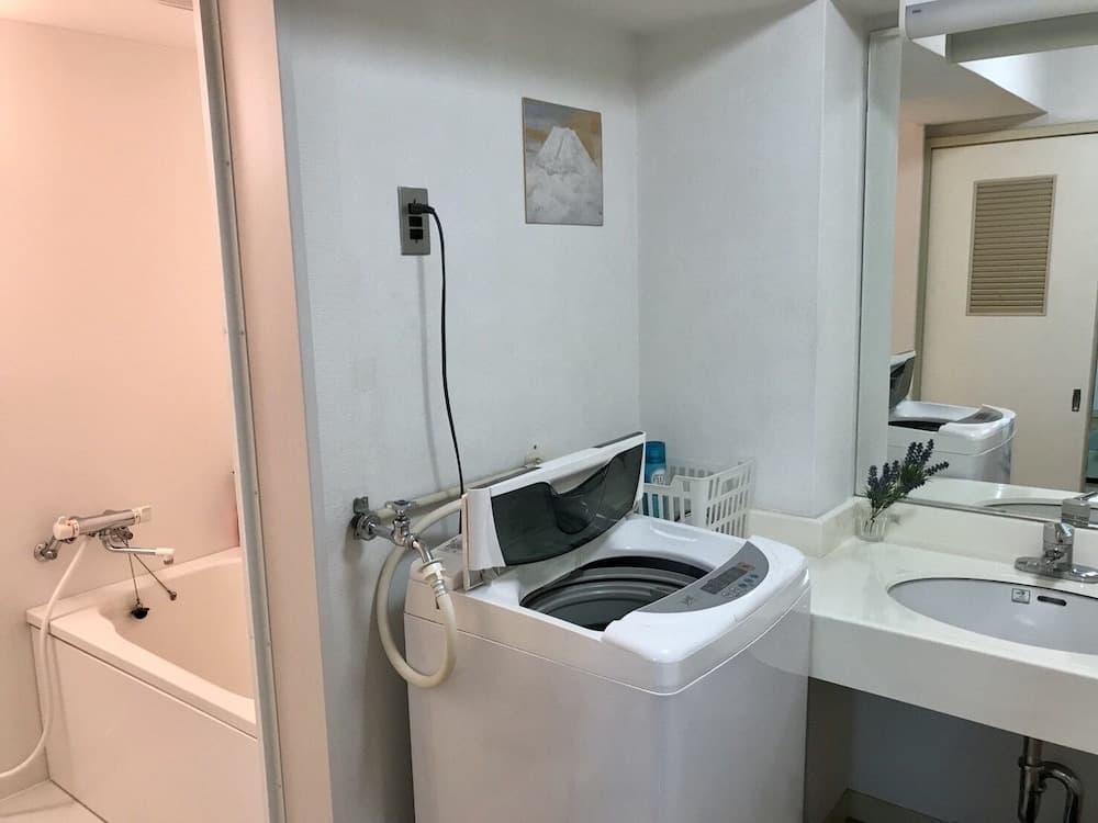 Shinsaibashi Family House