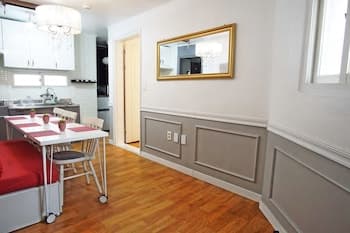 Kim's Family House 1-2F