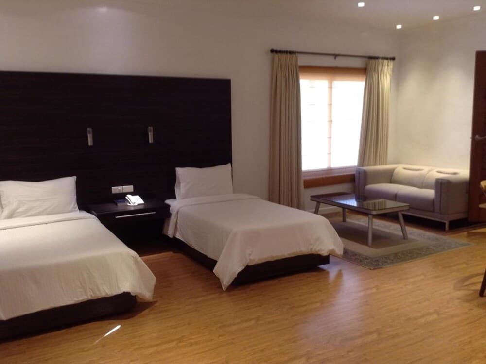 Bellagio Hills Hotel and Restaurant