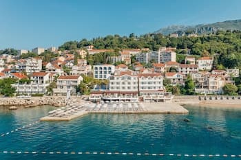 Hotel Perla - Annexes