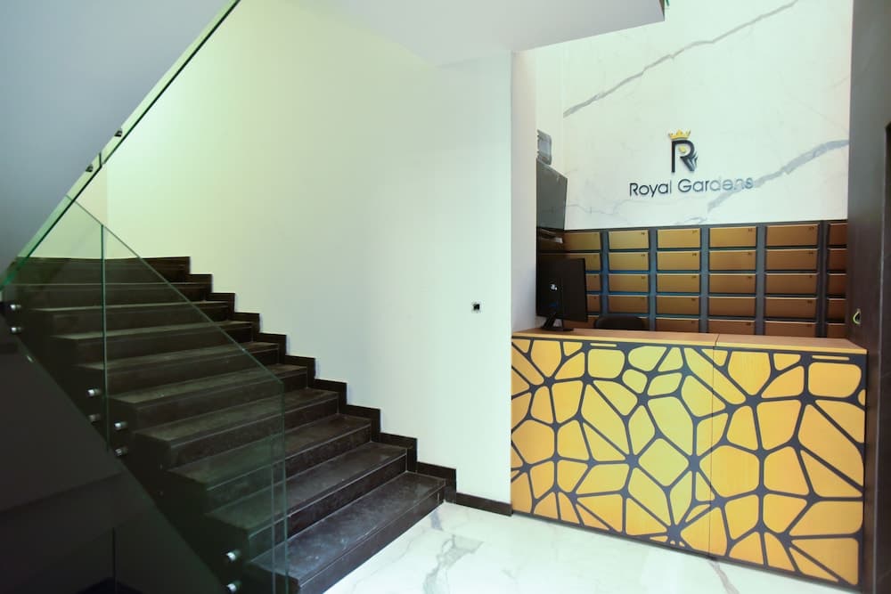 ROYAL GARDENS Apartments