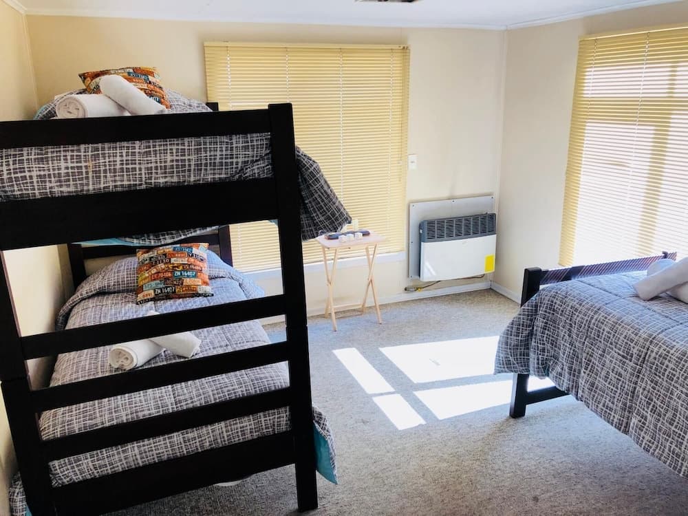 Refugio Bulnes Hostal