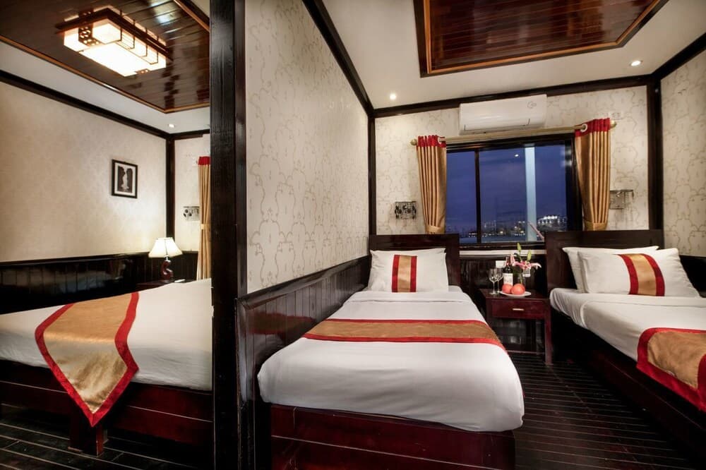 Halong Moonlight Cruises