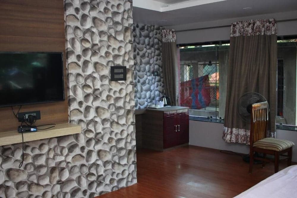 Hotel Shreemoyee Inn