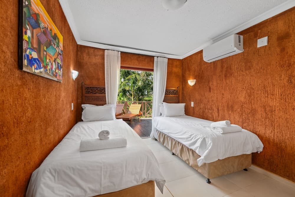 San Lameer Villa Rentals 14107