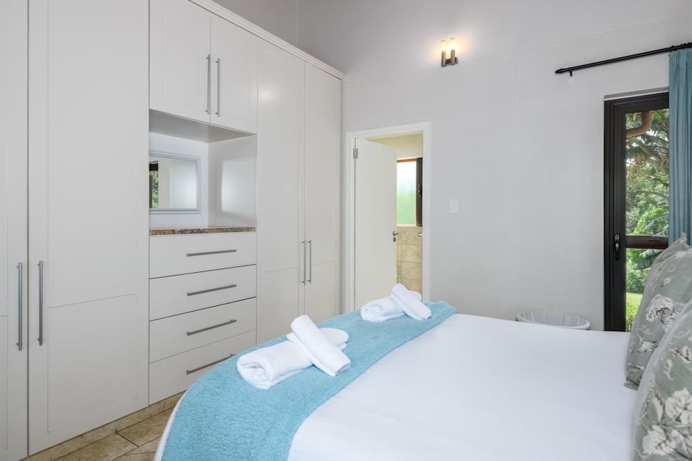 San Lameer Villa Rentals 14403