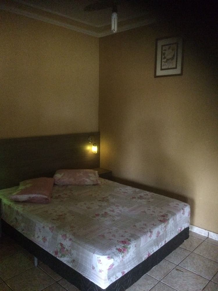 Pousada Econômica Victória Tell