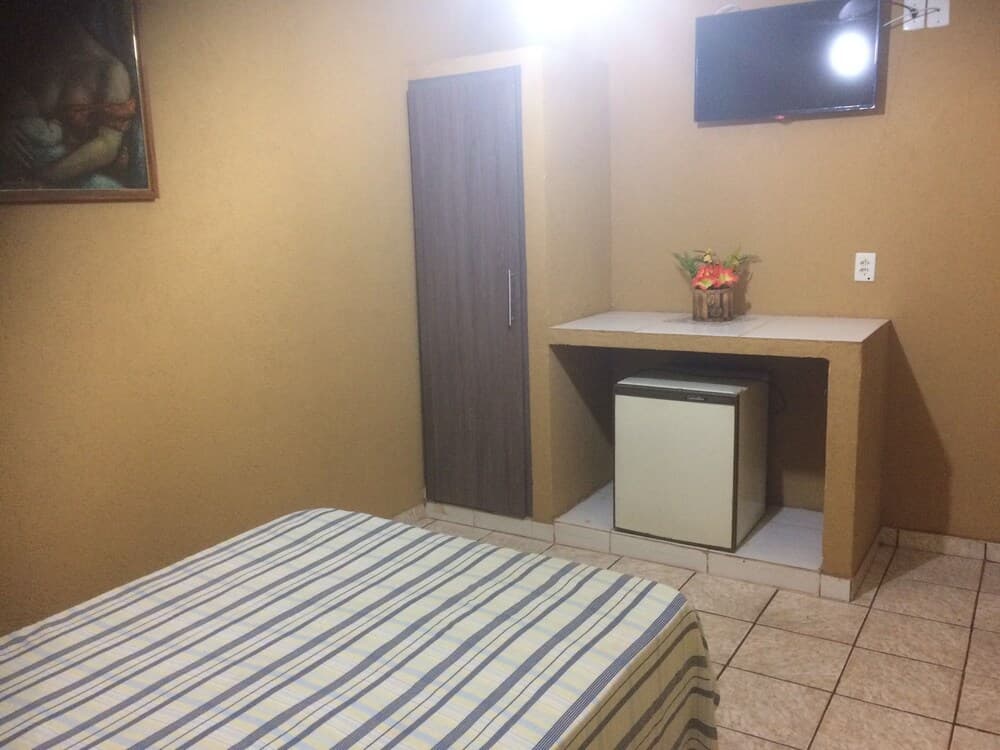 Pousada Econômica Victória Tell