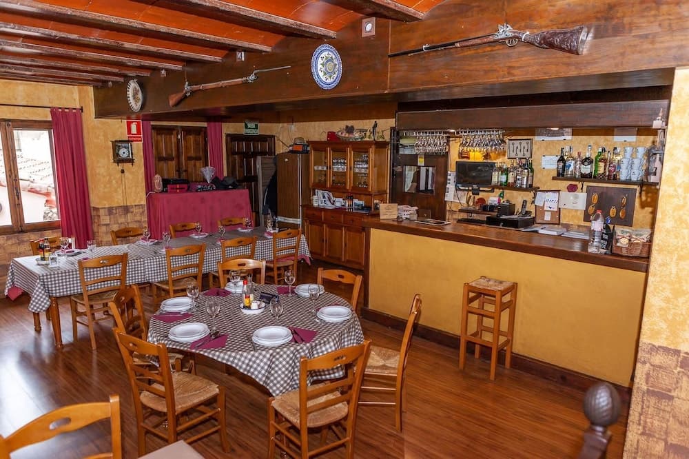 Hostal Hostatgeria Sant Jaume