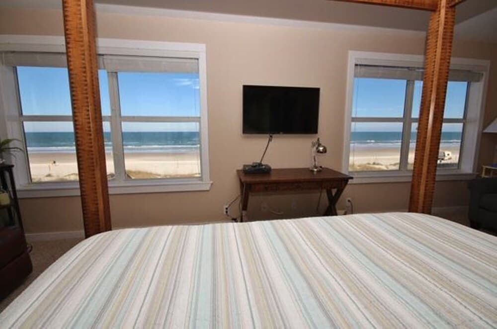 Beachside Vista Apartment 4