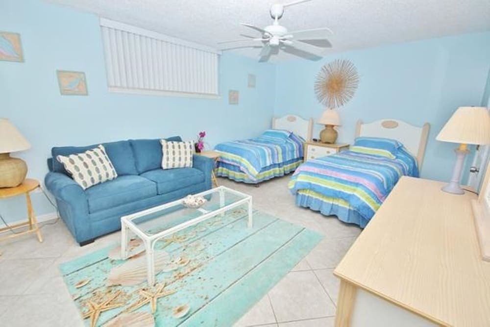 Coronado Towers 201 Apartment 2