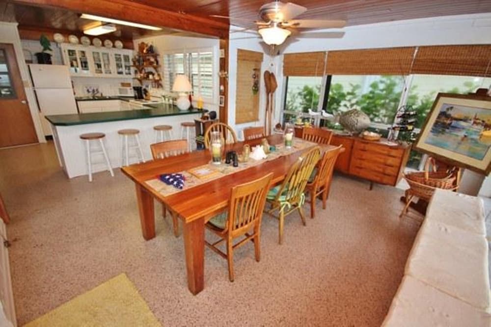 Duke's Beach House Holiday home 4