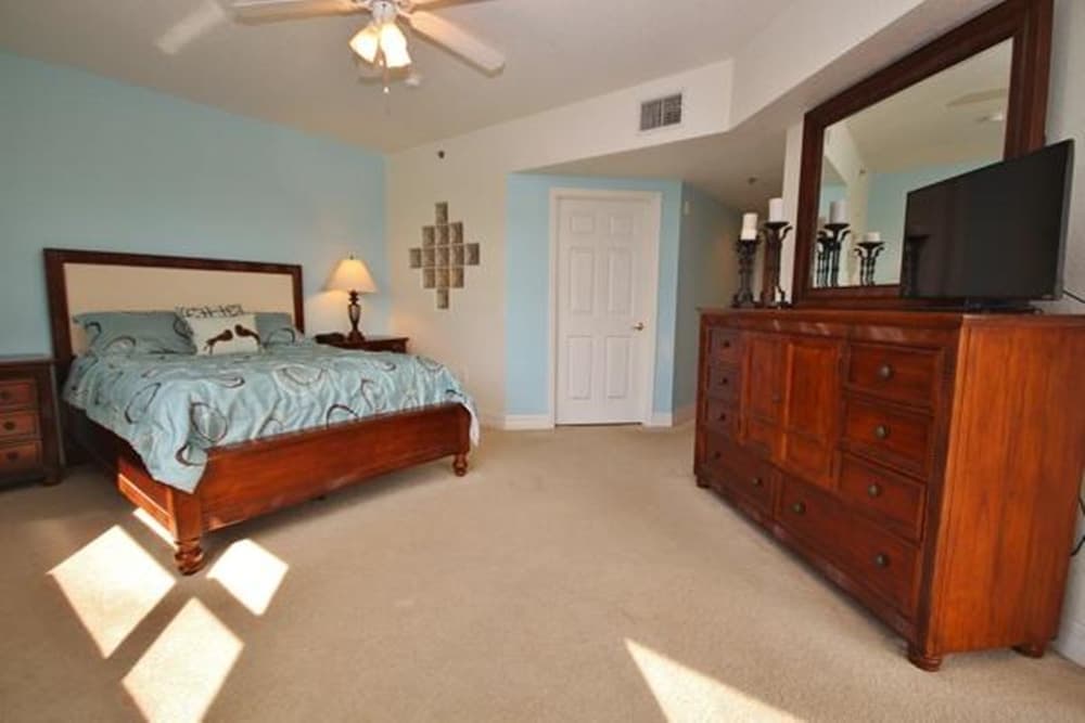 Oceanwalk 14-301 Apartment 3