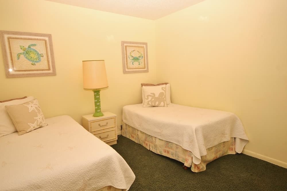 Sea Coast Gardens III 303 Apartment 2