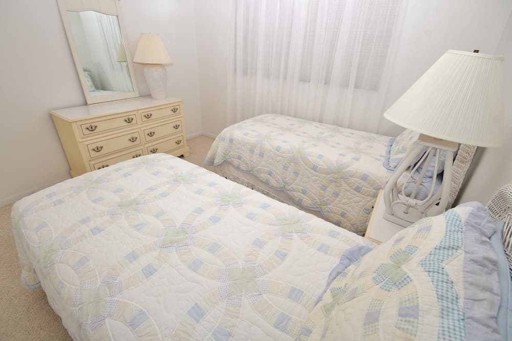 Sea Coast Gardens II 413 Apartment 2