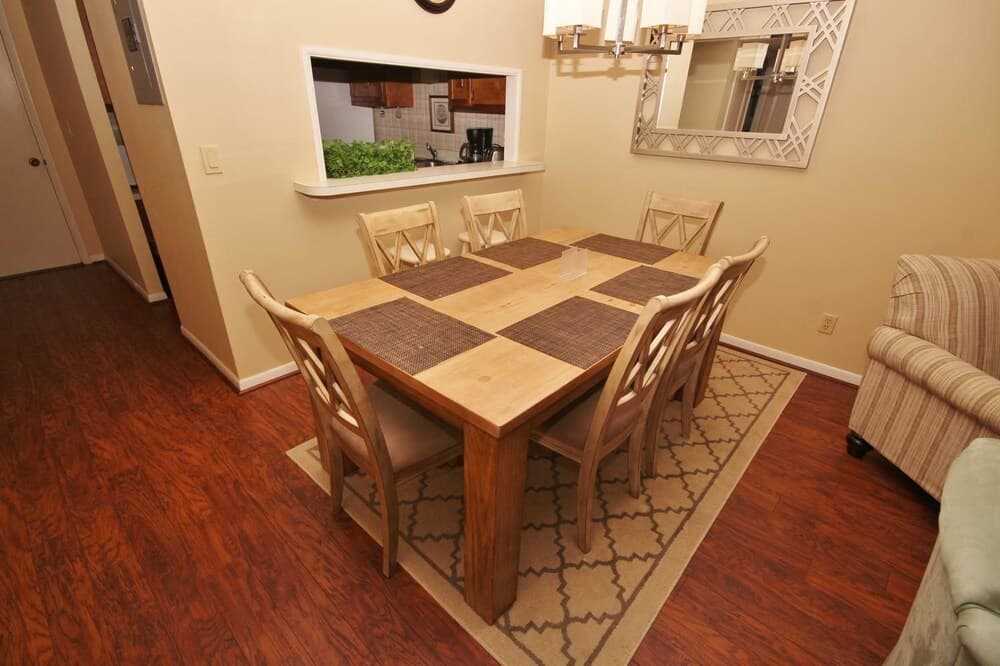 Sea Coast Gardens III 111 Apartment 2