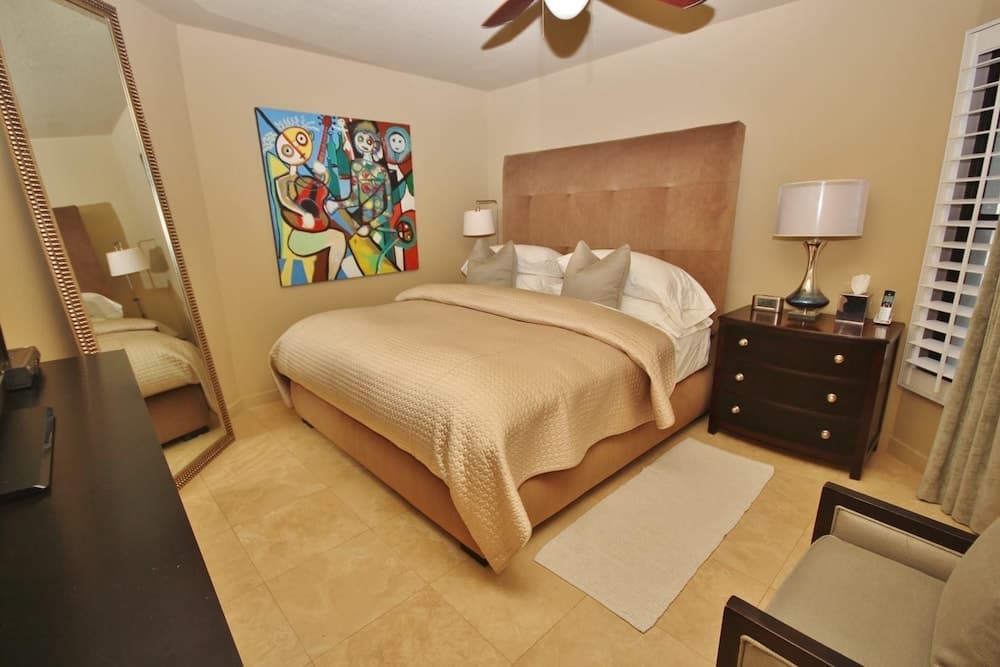 Ebb Tide 703 Apartment 2