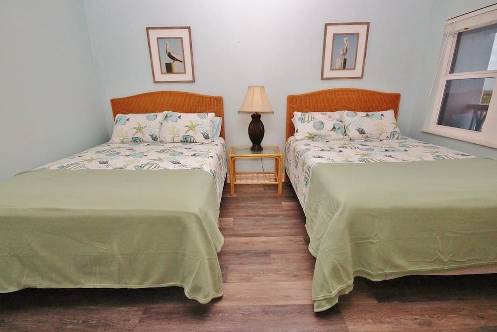 Daytona White Surf 405 Apartment 2