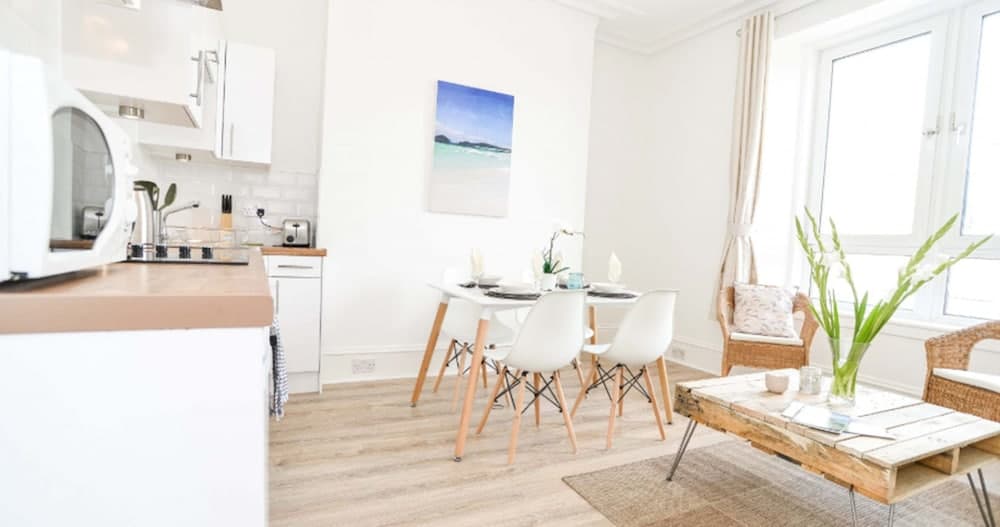 Modern Central Apartment