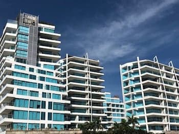 Apartamento de Lujo Frente al Mar