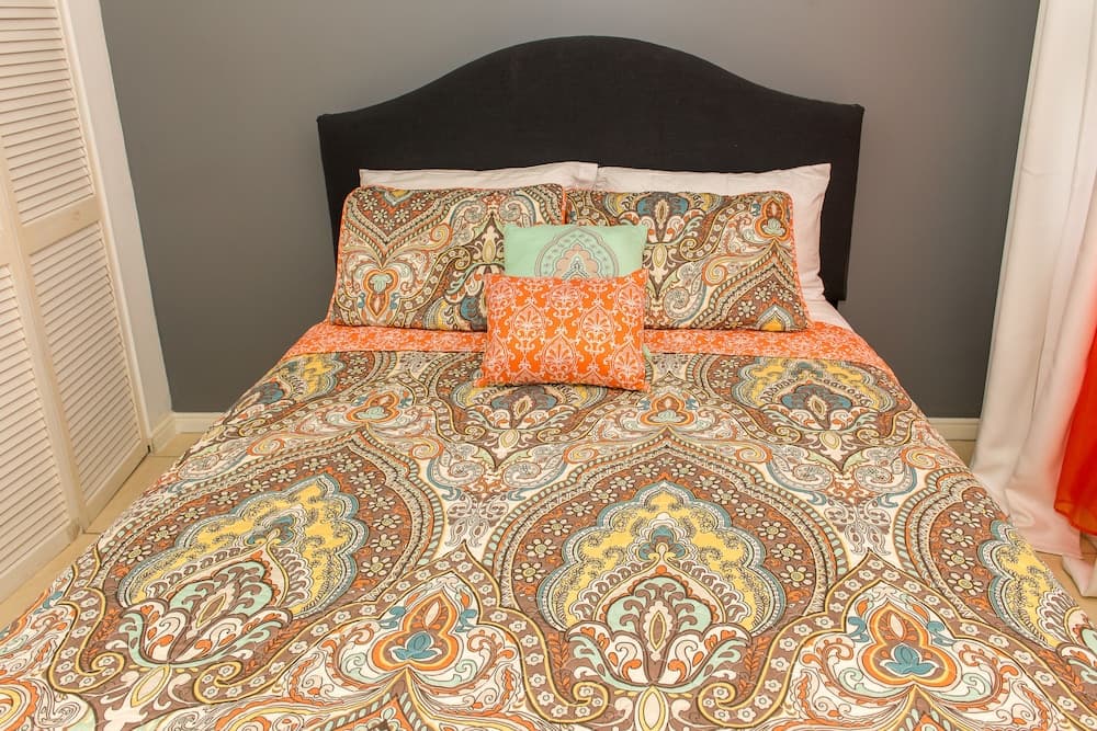 The Beach House II Bedroom with