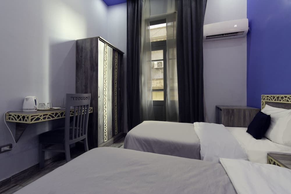 Australian Deluxe Hostel