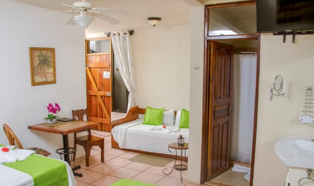 Hotel y Restaurante Costa Coral