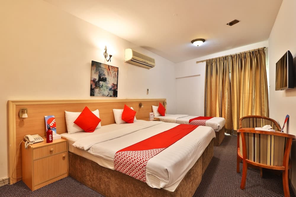 OYO 118 Dallas Hotel