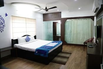 Hitech Shilparamam Guest House