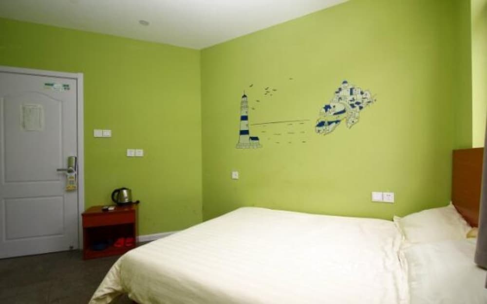 Meet int'l Youth Hostel Pichaiyuan