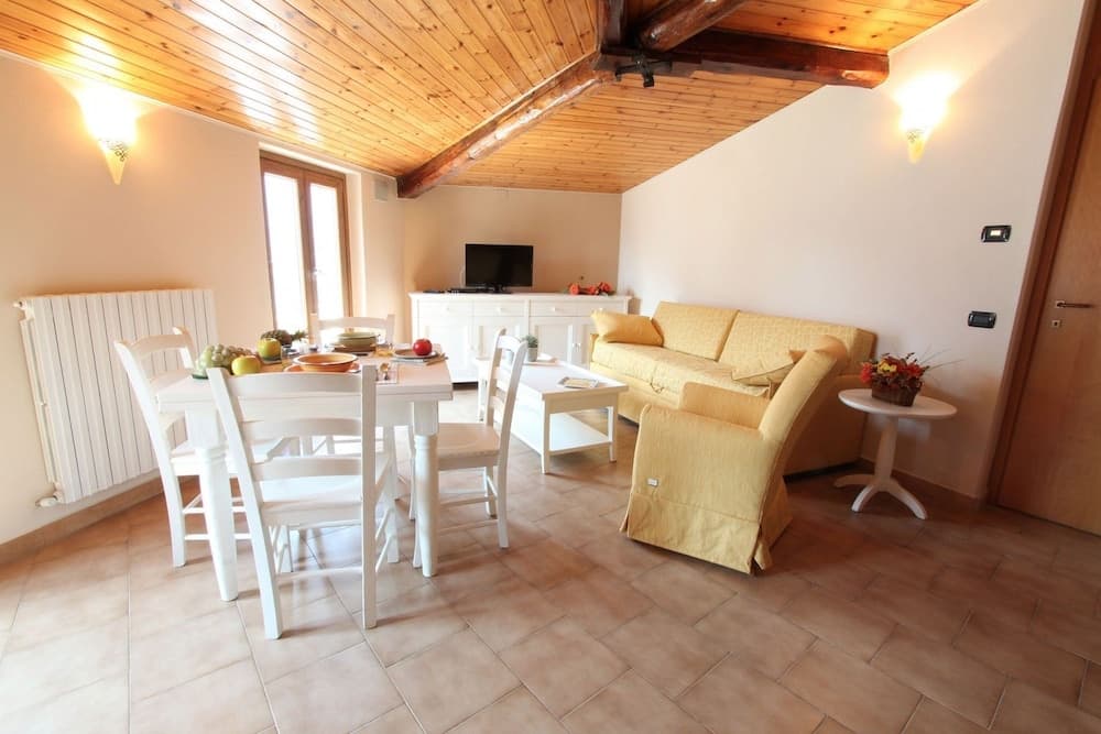 Cozy Attic Lake View in Nesso