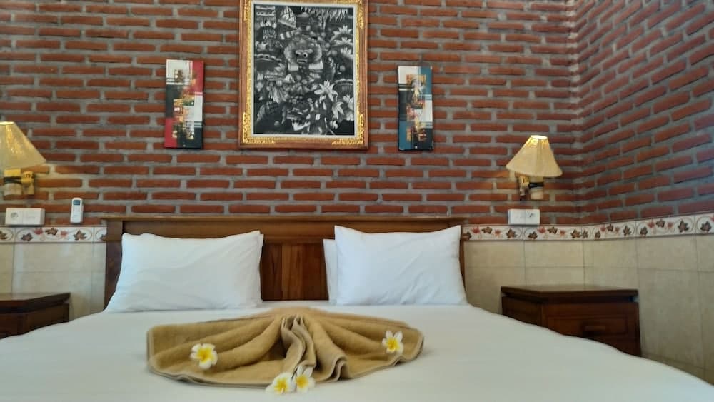 Eliska Sari Bungalows