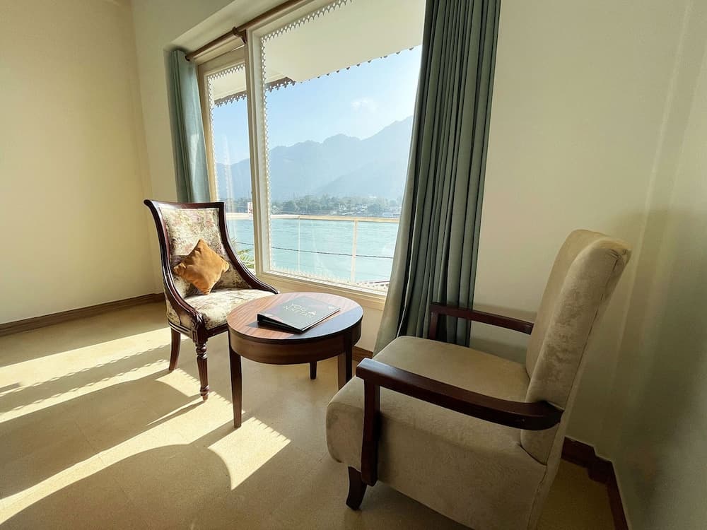 Yog Niketan by Sanskriti