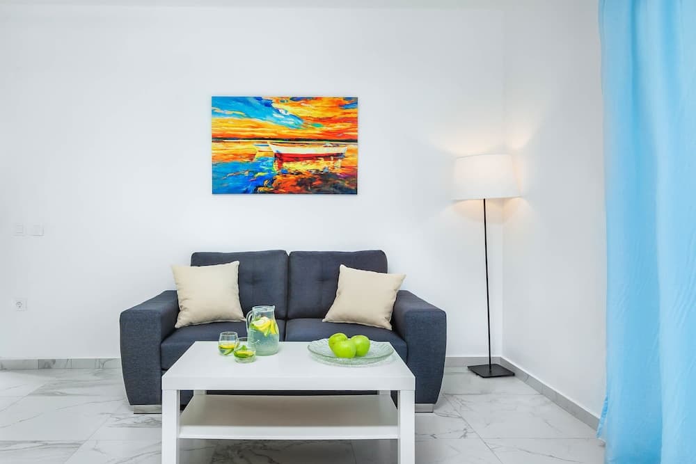 Asterias Premium Holiday Apartments