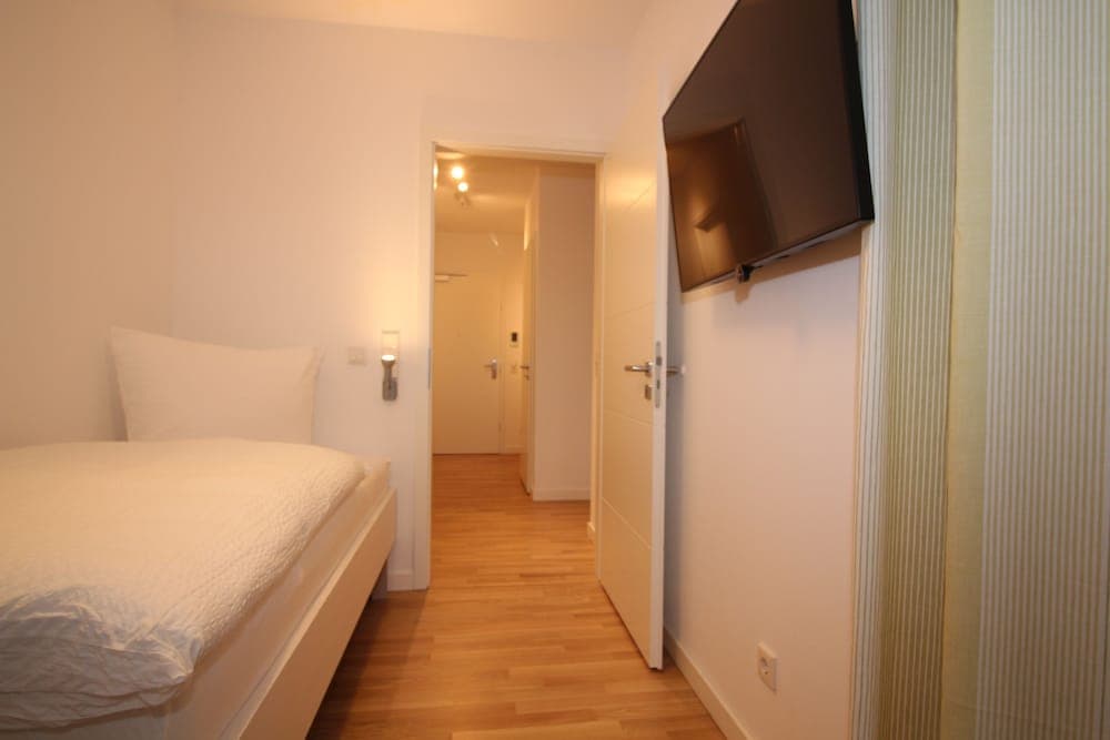 Wohnen am Yachthafen W25