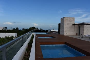 San Pedro 103 A by Praia