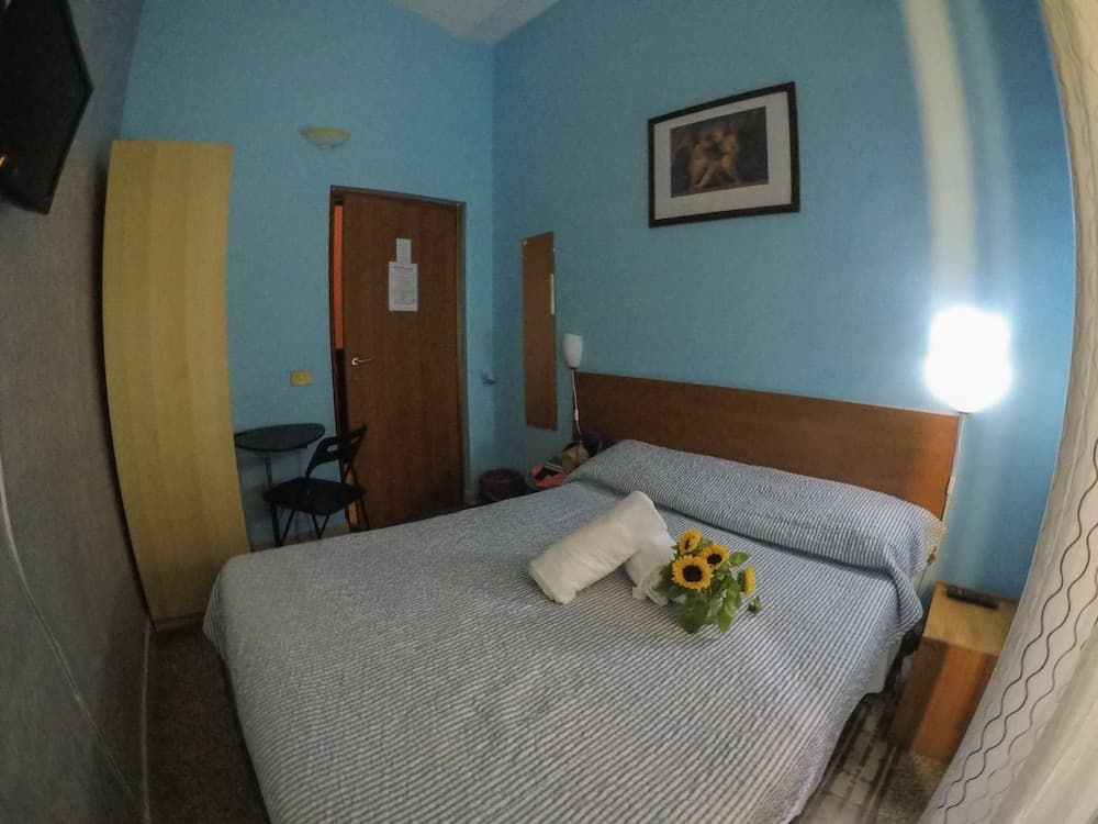 Român Holidays Hostel