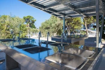 Medora Orbis Mobile Homes & Glamping