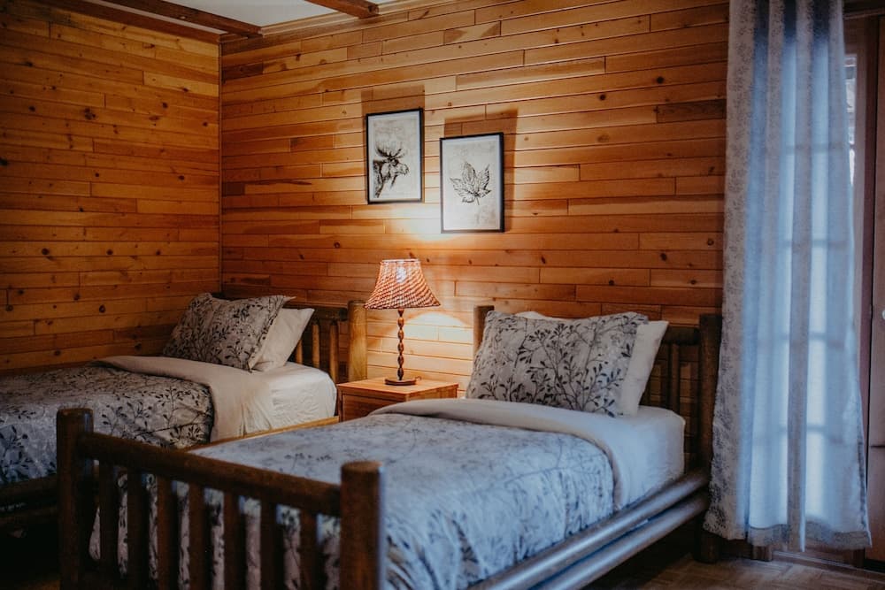 Big Creek Lodge - Working Guest Ranch