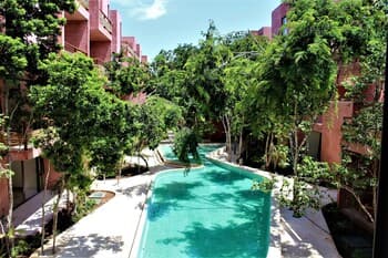 High-end comfort 2BR Condo with pool access by Happy Address