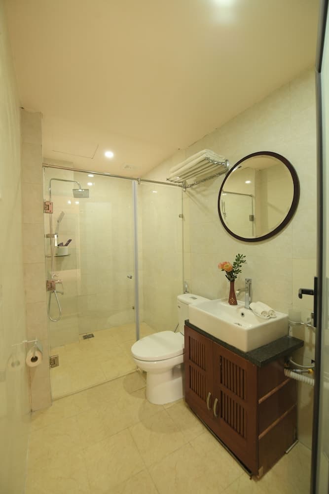 Old Quarter Family Hotel