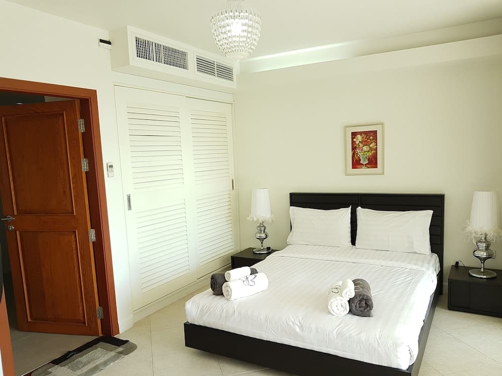 KB Apartments 3 Karon Beach by PHR