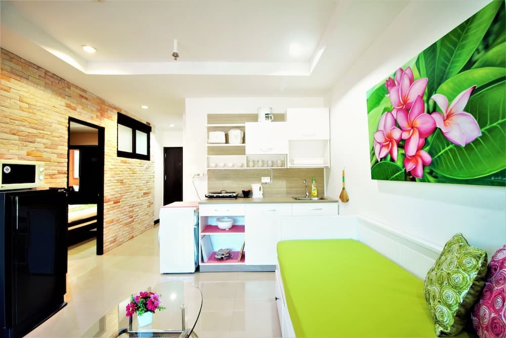 Patong Tower 1.3 Patong Beach by PHR